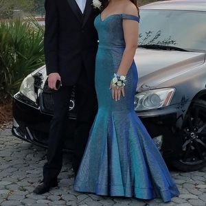 Prom dress worn once!